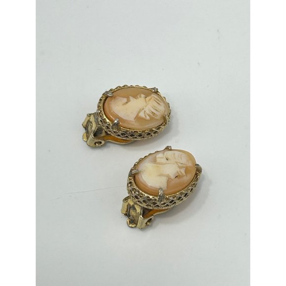 Vintage Clip On Lady Cameo Earrings Oval Genuine Carved Shell Gold Tone Setting - Picture 4 of 6